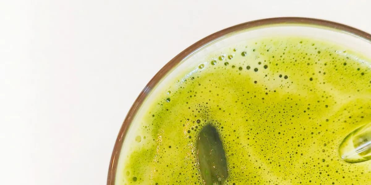 What Is a Dirty Matcha? (Recipe + Caffeine)